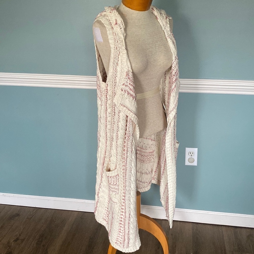Willow & clay long line duster cable knit sweater vest. Size XS/S. Boho cottage